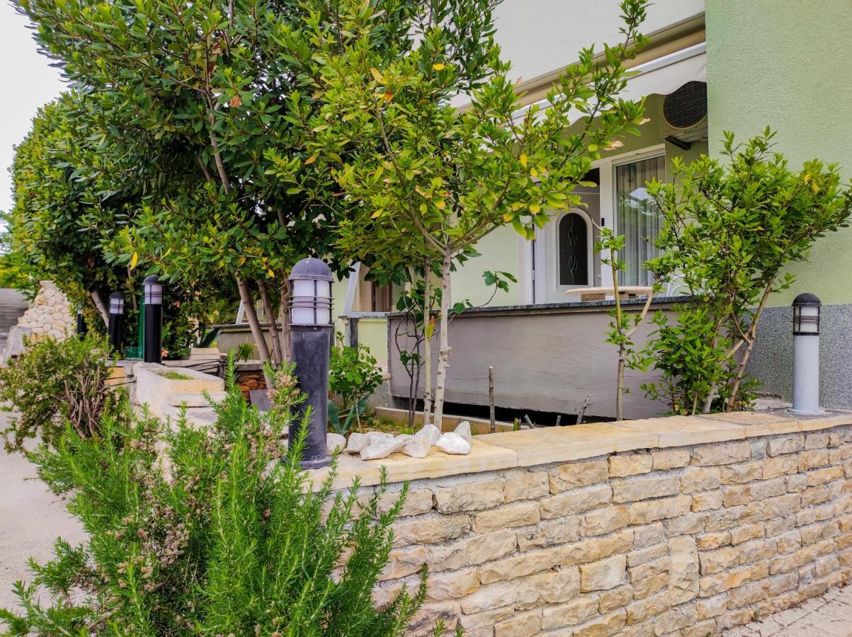 Locus Apartments Petrcane Ngoại thất bức ảnh