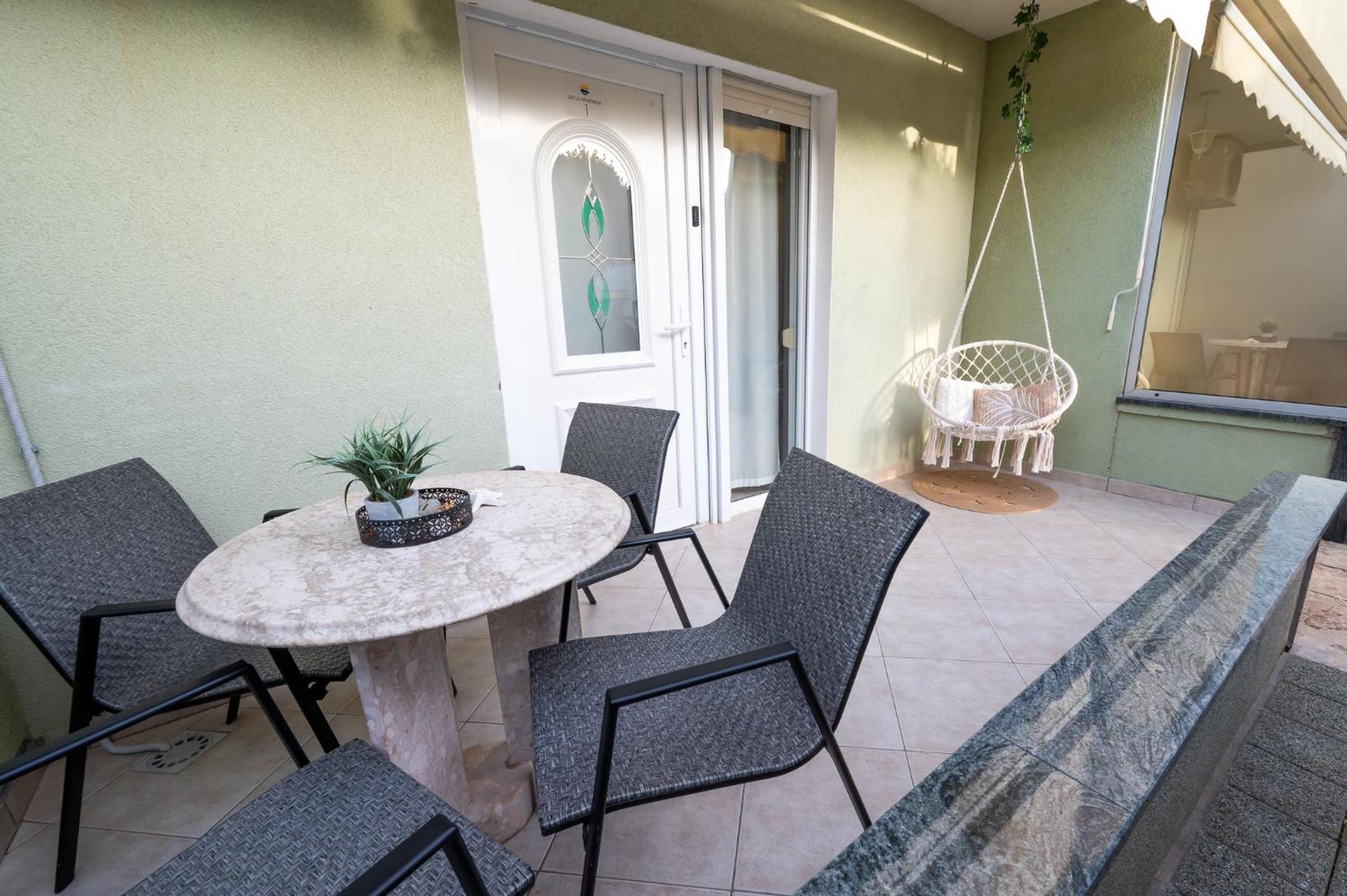 Locus Apartments Petrcane Ngoại thất bức ảnh