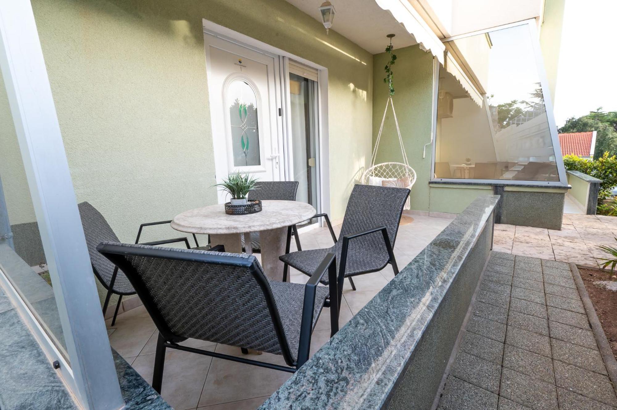 Locus Apartments Petrcane Ngoại thất bức ảnh